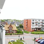 Einfaches 2-zimmer-appartement Mit Balkon. 베스터란트