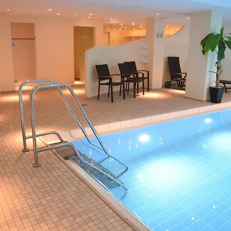 Einfaches 2-zimmer-appartement Mit Balkon. Appartement