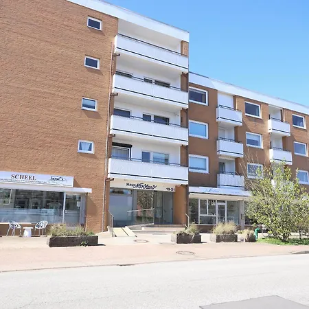 Einfaches 2-zimmer-appartement Mit Balkon.